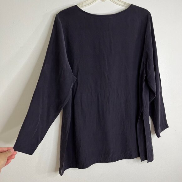 Eileen Fisher 100% Silk Plum Button Down LS Blouse Side Slits Band Collar S/M - Picture 3 of 8